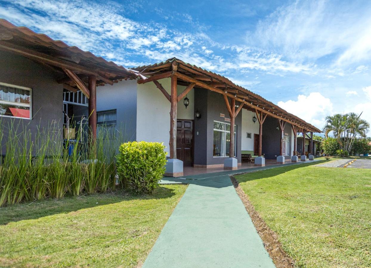 Hotel El Rancho Кепос Экстерьер фото